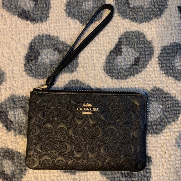 Black Coach Wristlet NWT - Picture 1 of 4